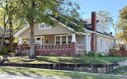 El Dorado Springs MO Craftsman Style Home for Sale