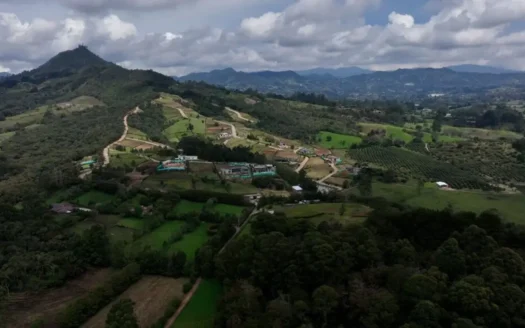 Live the Country Luxury in Llanogrande Hills – Lot of 2100 m2