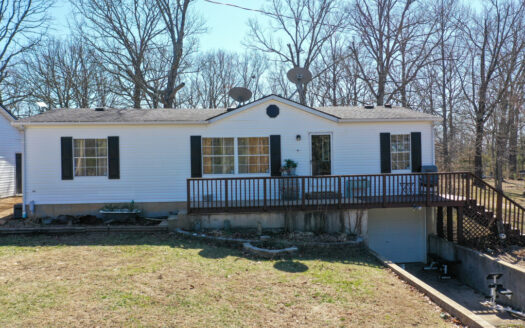 Spacious Home with Pool for Sale in Salem, Missouri