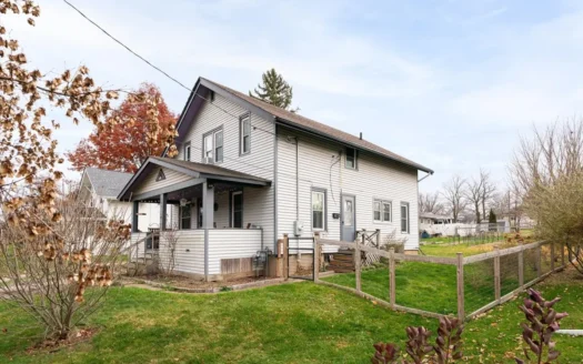 Home For Sale in Viroqua SW Wisconsin Driftless Region