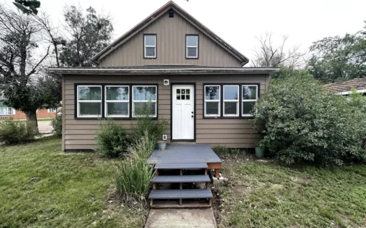 Charming Updated Home with Large Shop in Glasgow, MT