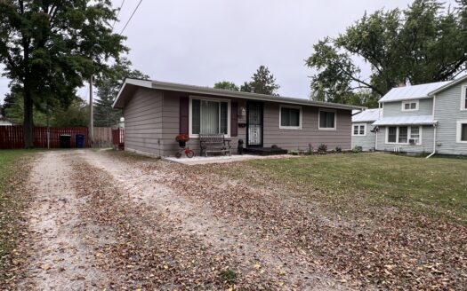 Ranch Home in the City of Waupaca For Sale