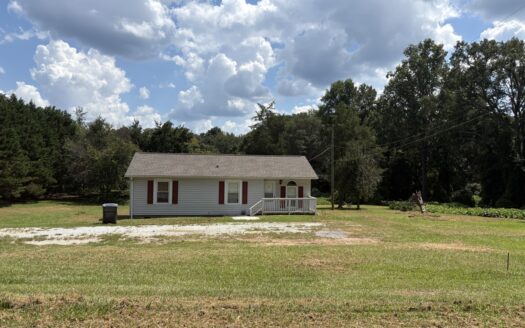 Great Beginner Home; Move-In Ready! Or use as a great investment!