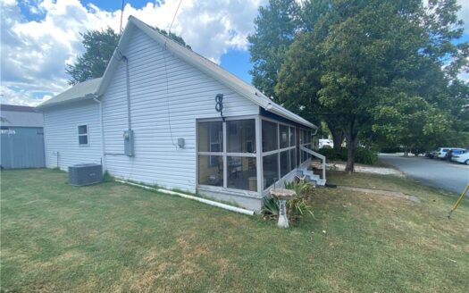 Jasper, Ar Newton County In Town Home For Sale Near Jasper Square