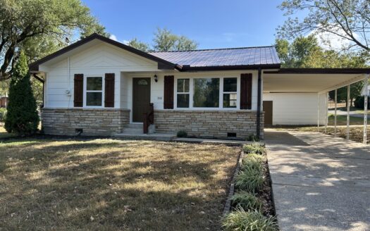 Move in ready home for sale in Ava Mo