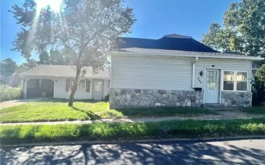 6 Bedroom Home Near Northwest Missouri State University