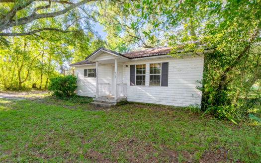 Excellent First Time Home for Sale in Live Oak, Florida