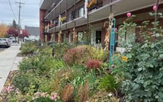 Charming and Well-laid-out Condo in Colfax WA