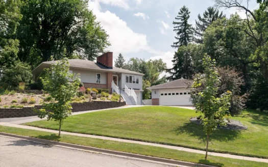Beautiful Viroqua SW Wisconsin Home For Sale