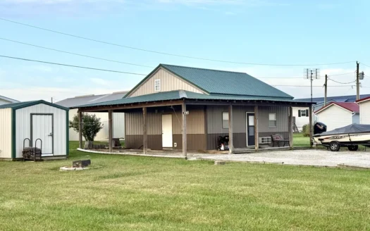 2 Bedroom Home for Sale in Perry, Missouri