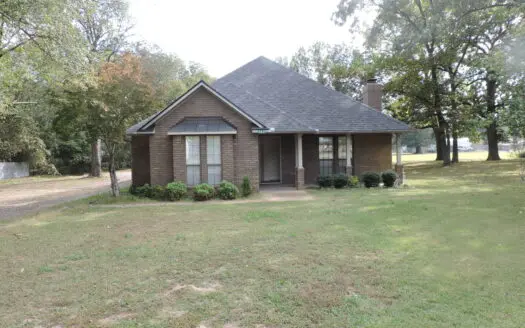 Beautiful Home For Sale in Town – Move-In Ready!