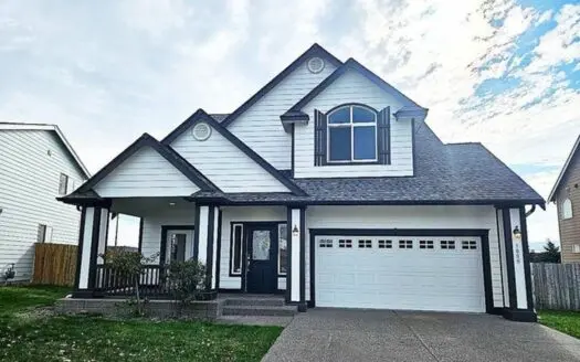 Refreshed and move in ready home! Easy access to all amenities