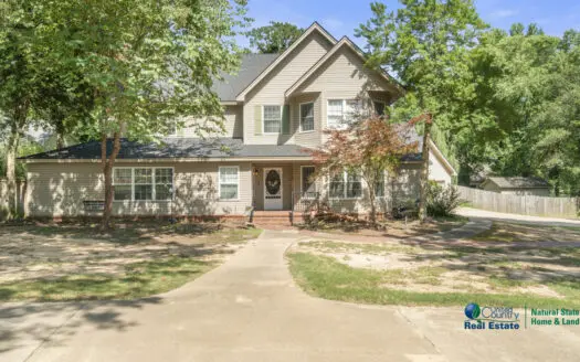 4 Bedroom Home For Sale in Searcy, AR near the Country Club