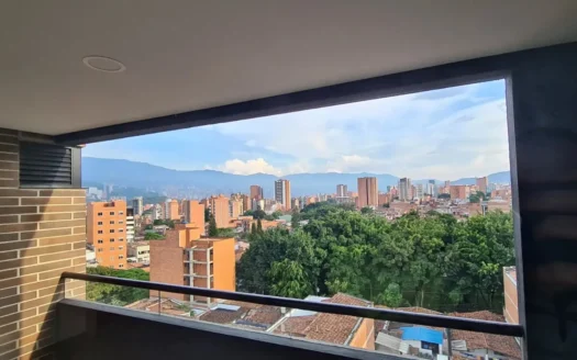 Penthouse with Open Concept in Laureles