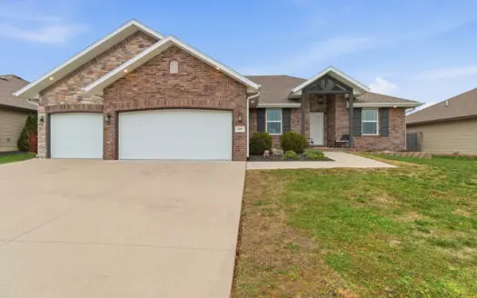 Brick Home in Nixa w/ Generator, 3-Car Garage, Built in 2019