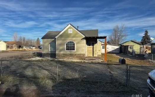 2-Bedroom Starter Home with Large Yard and Shop in Alturas, CA