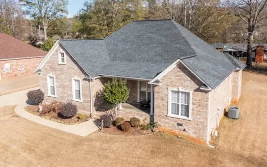 Ashton Place Subdivision 3 Bedroom, 3 Bath, 1951 square feet