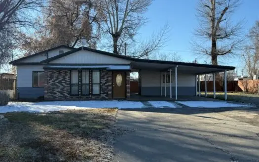 Spacious 3-Bedroom Home with Updates & Prime Location in Alturas