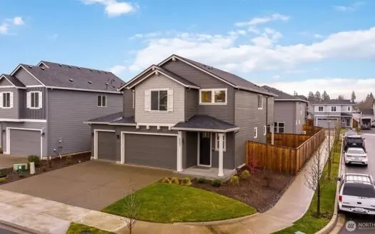 Upgraded 4-Bed Corner Lot Home in Stones Throw PUD