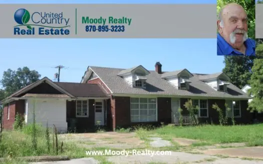 Arkansas Home In Blytheville With Income Potential