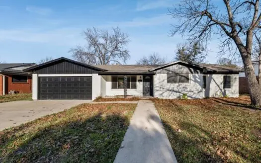 Turnkey 4-Bedroom Home in Waco – Convenient Location