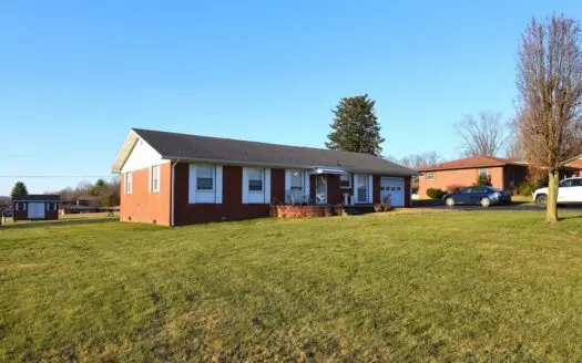 Brick Home in Town, 1,839 sq ft, 3 Bedrm 2 Baths, Excellent Shape