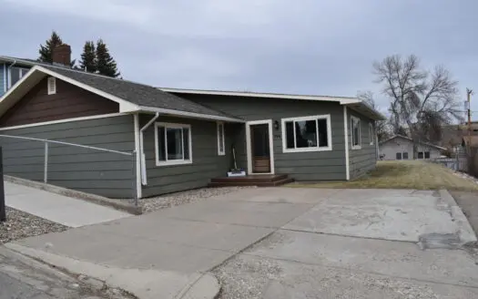 One level home in Shelby, MT for Sale