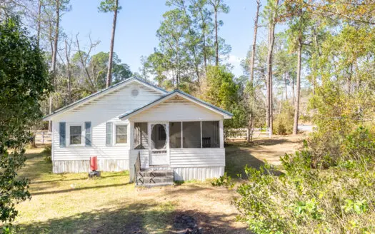 Charming and beautifully maintained 2 bedroom, 1 bathroom home