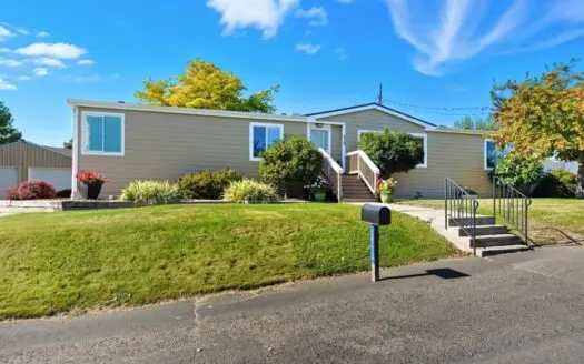 Updated One-Level Home in Colfax WA