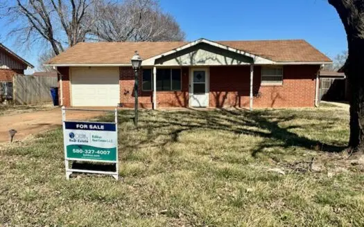 Charming & Move-In Ready Home in Alva