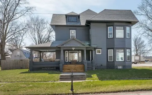 This highlight home of Hamilton has shined for over 100 years!
