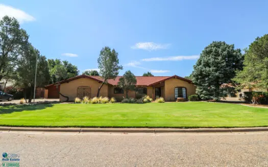 Gorgeous Home in a GREAT Neighborhood *4 Car Garage & Basement!*