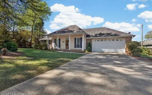 Move-In Ready Near I.C. Lake in McComb