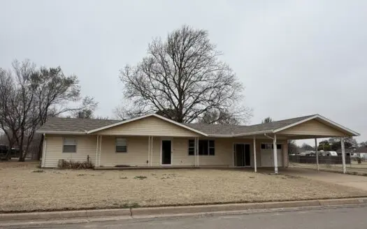Charming & Updated Family Home in Alva