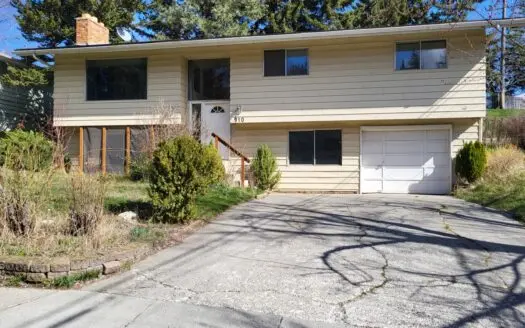 Great Bones in Mid-Century Modern Home!