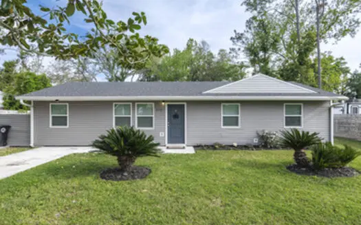 Home For Sale In The City Limits Of Live Oak Florida