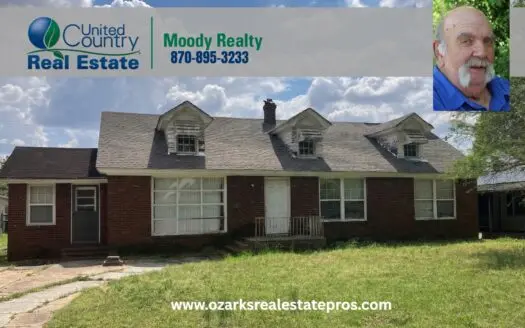 Home In Town Blytheville Arkansas