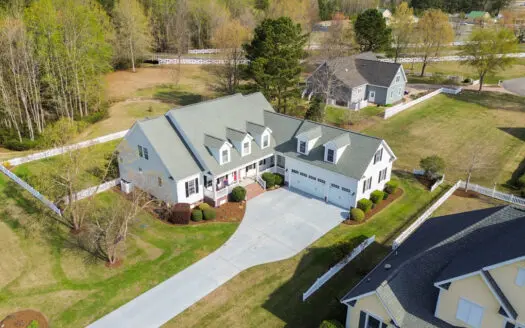 Move-in Ready Home in Perquimans County!