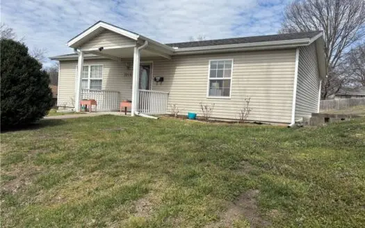 Well-Maintained, Move-In Ready Patio Home