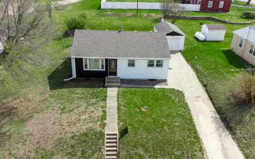 Move-In Ready Home in Maysville, MO with Fiber Internet