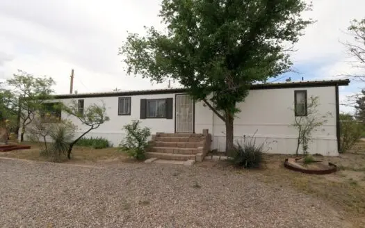 3-Bedroom 2-bathroom Home in town corner lot