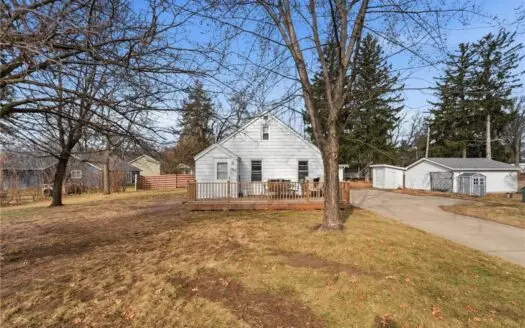 Charming Updated Home in Sartell, Minnesota!