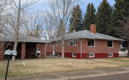 Brick Family Home W Gazeebo 4 Car Garage Corner Lot