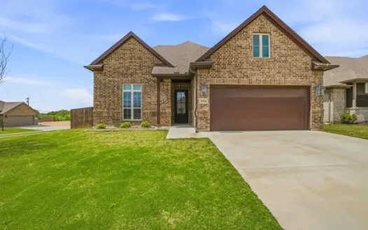 Beautiful Home for sale in Weatherford, TX