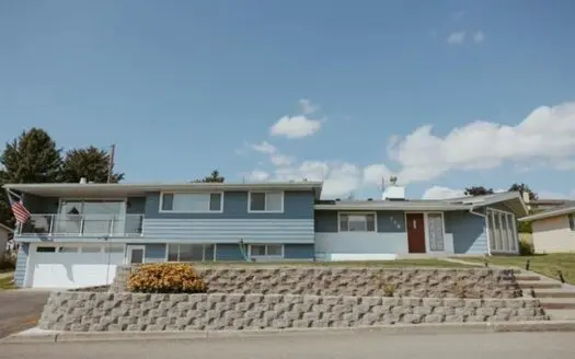 Updated Home in Desirable Location in Colfax, WA