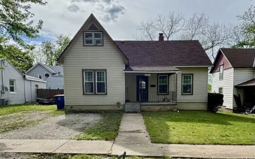 5 Bedroom, 2 Bath Home for Sale in Chanute, KS