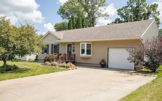 Discover this home- Stewartville, Minnesota close to Mayo Clinic!