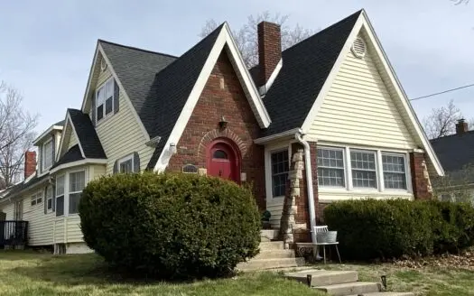 Spacious 3 Bed 2 Bath with Tons of Character!