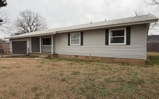 Salina, Oklahoma Home in Town For Sale