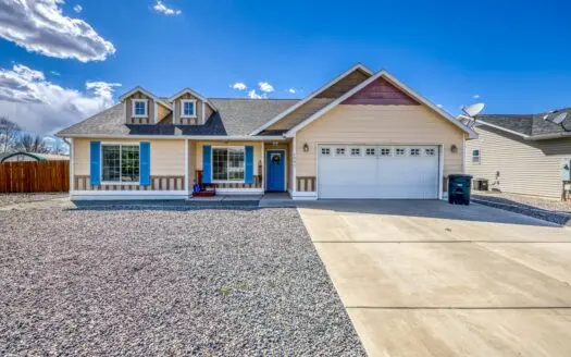 Corner lot home for sale in Delta, Colorado with No HOA